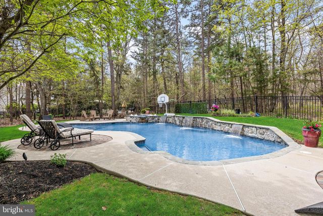 7 JOHN SLOAN WAY, Marlton, NJ 08053