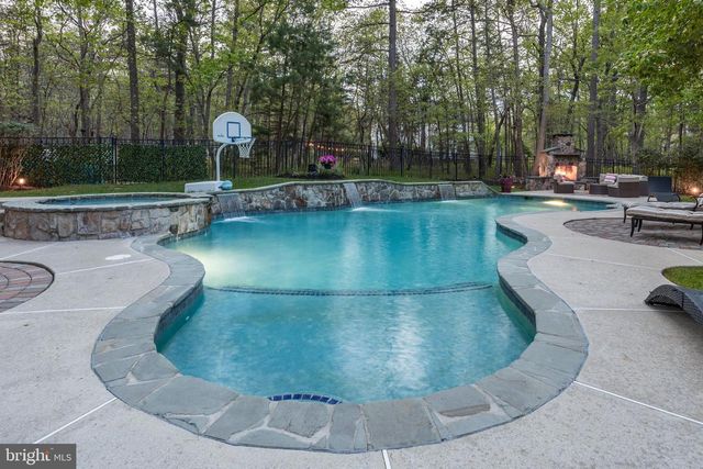 7 JOHN SLOAN WAY, Marlton, NJ 08053