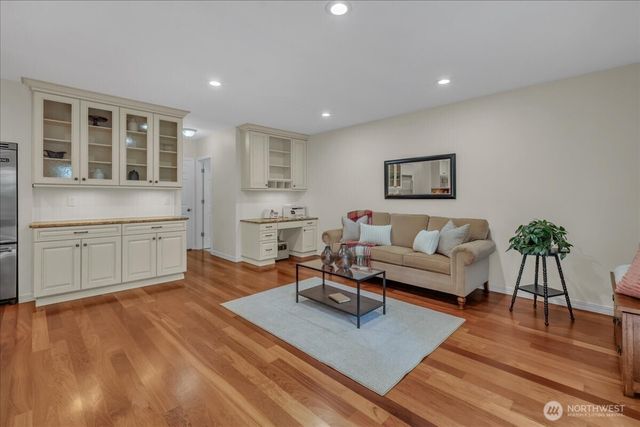 2214 90th Street Ct NW, Gig Harbor, WA 98332