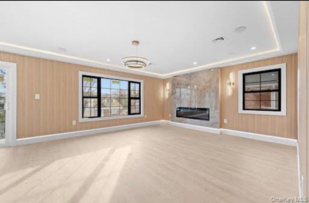 24917 147th Road 1, Rosedale, NY 11422