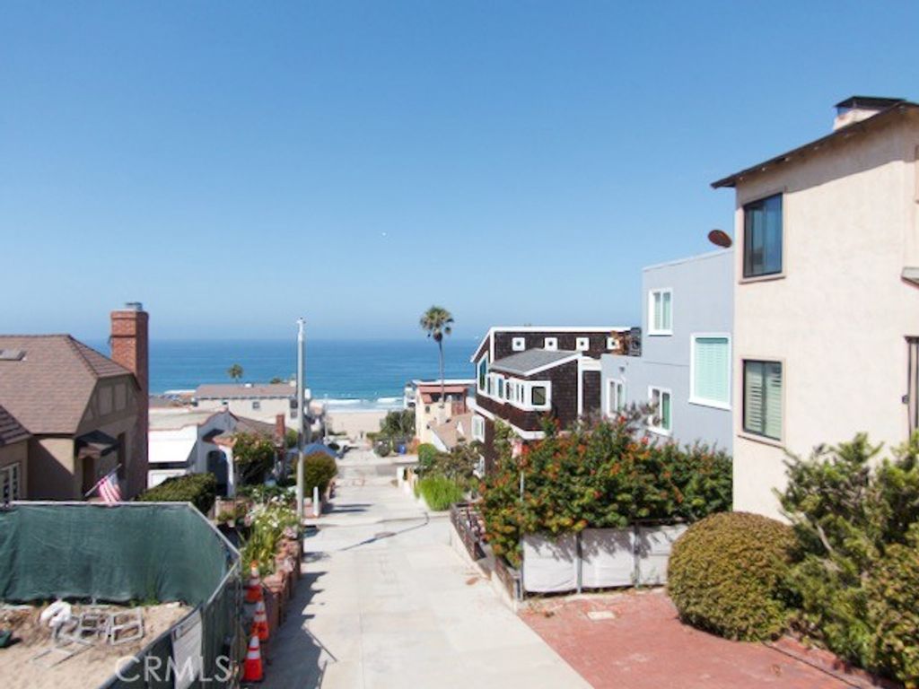 223 32nd St, Manhattan Beach, CA 90266 — photo 2