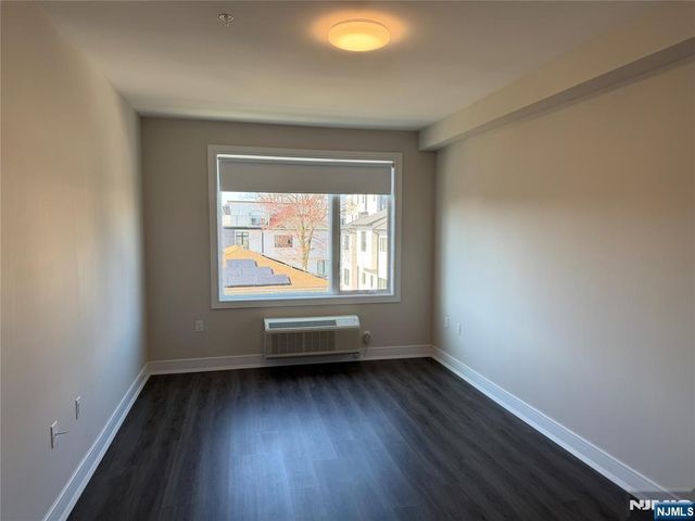 470 Main Street 413, Fort Lee, NJ 07024