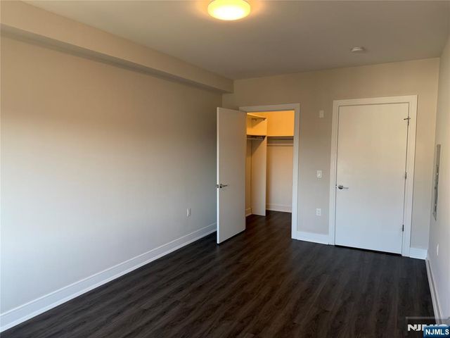 470 Main Street 413, Fort Lee, NJ 07024