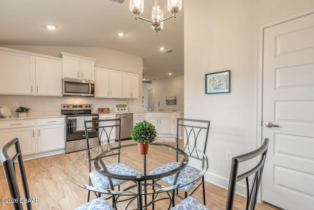 18 Squadron Place, Palm Coast, FL 32164