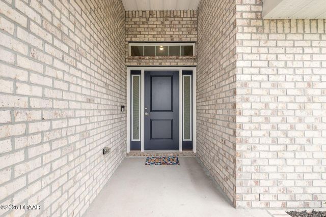 18 Squadron Place, Palm Coast, FL 32164