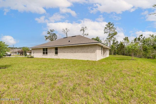 18 Squadron Place, Palm Coast, FL 32164