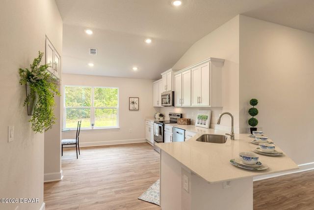 18 Squadron Place, Palm Coast, FL 32164