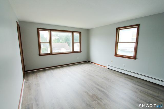 17 Pinehurst Avenue 2nd Floor, New Britain, CT 06053