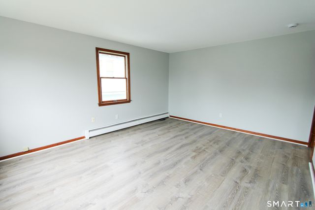 17 Pinehurst Avenue 2nd Floor, New Britain, CT 06053