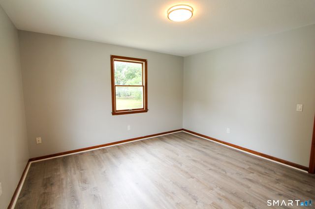 17 Pinehurst Avenue 2nd Floor, New Britain, CT 06053