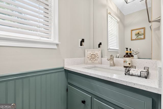 3756 Southgate Drive SW, Lilburn, GA 30047