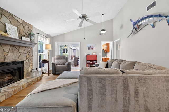 3756 Southgate Drive SW, Lilburn, GA 30047