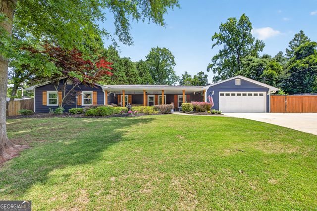 3756 Southgate Drive SW, Lilburn, GA 30047