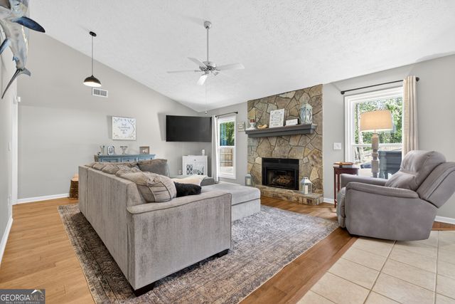 3756 Southgate Drive SW, Lilburn, GA 30047