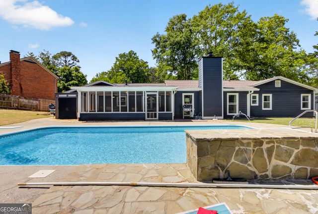 3756 Southgate Drive SW, Lilburn, GA 30047