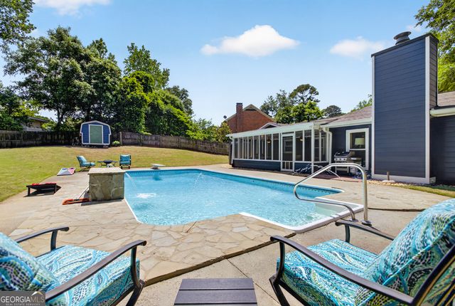 3756 Southgate Drive SW, Lilburn, GA 30047