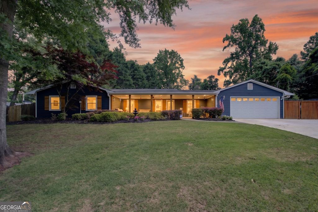 3756 Southgate Drive SW, Lilburn, GA 30047