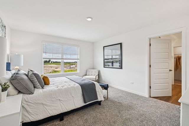 2453 Semillon Street, Oswego, IL 60543