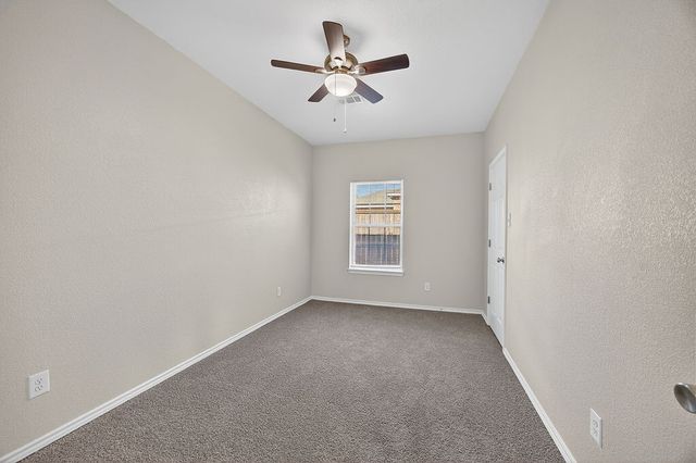 625 Green Mound Drive, Glenn Heights, TX 75154