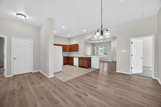 625 Green Mound Drive, Glenn Heights, TX 75154