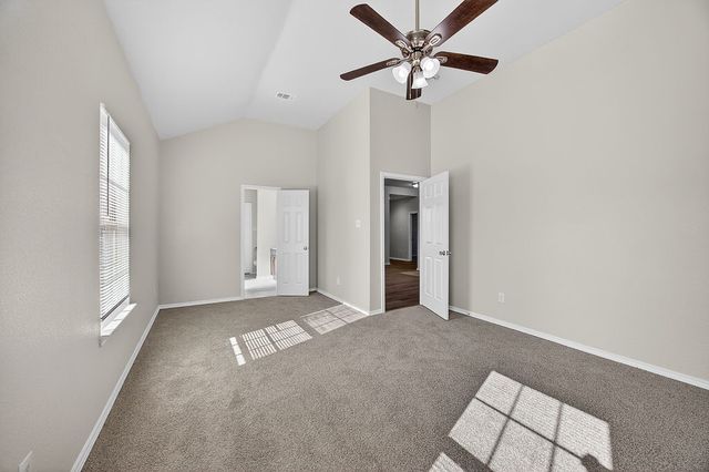 625 Green Mound Drive, Glenn Heights, TX 75154