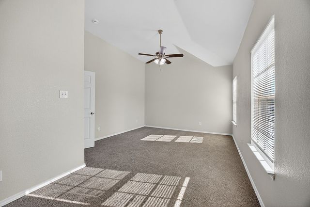 625 Green Mound Drive, Glenn Heights, TX 75154