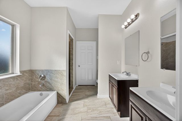 625 Green Mound Drive, Glenn Heights, TX 75154