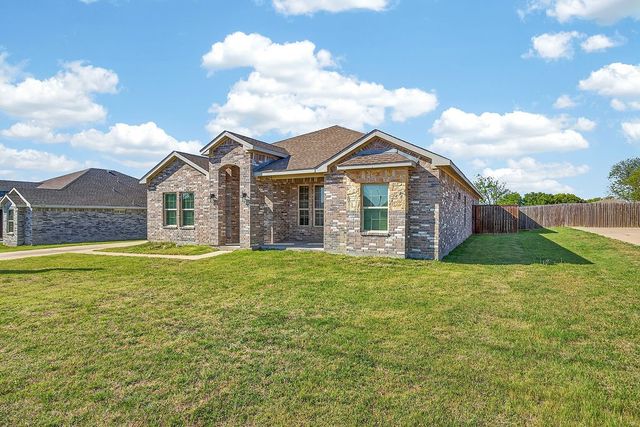 625 Green Mound Drive, Glenn Heights, TX 75154
