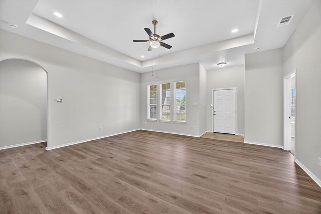 625 Green Mound Drive, Glenn Heights, TX 75154