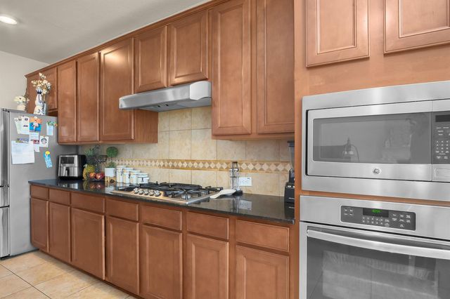 1728 Coral Cliff Drive, Dickinson, TX 77539