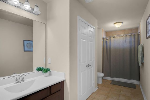 1728 Coral Cliff Drive, Dickinson, TX 77539