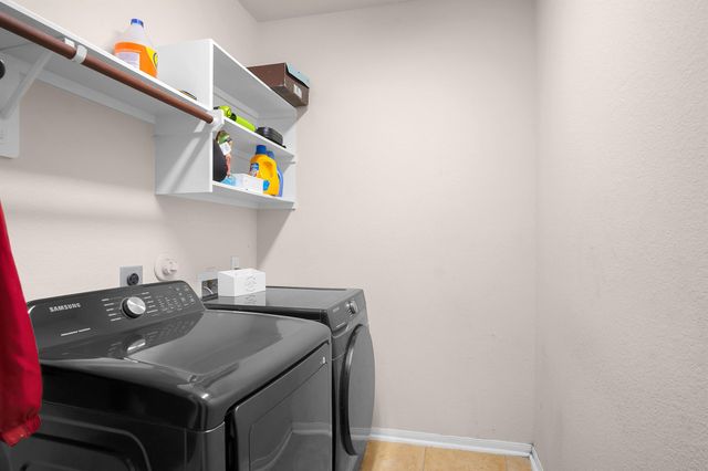 1728 Coral Cliff Drive, Dickinson, TX 77539