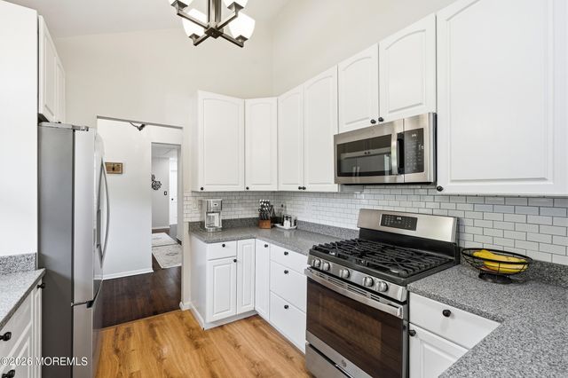 56 Hope Road, Tinton Falls, NJ 07724