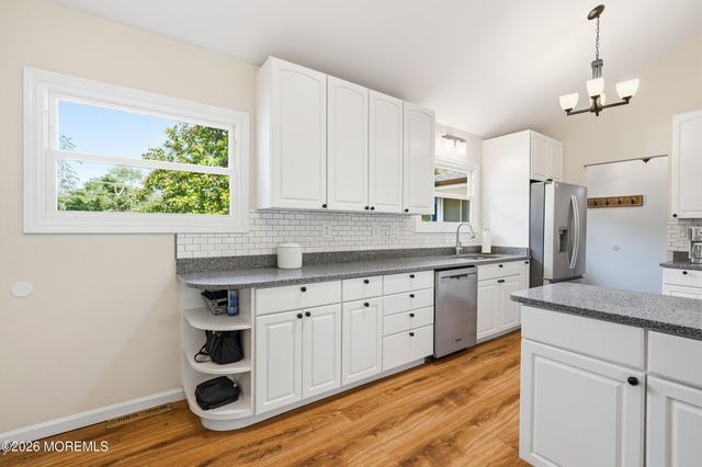 56 Hope Road, Tinton Falls, NJ 07724