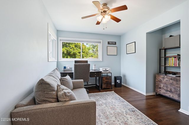 56 Hope Road, Tinton Falls, NJ 07724