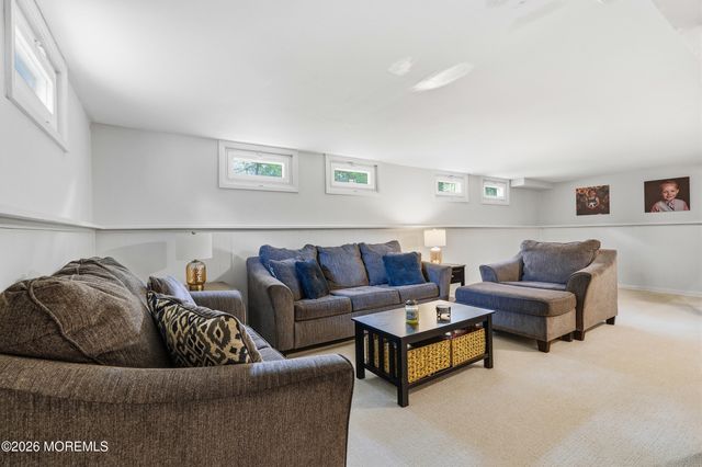 56 Hope Road, Tinton Falls, NJ 07724