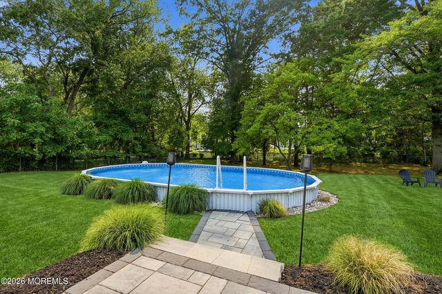 56 Hope Road, Tinton Falls, NJ 07724