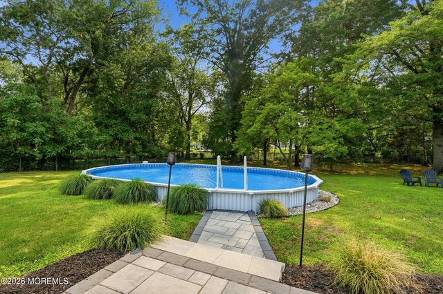 56 Hope Road, Tinton Falls, NJ 07724