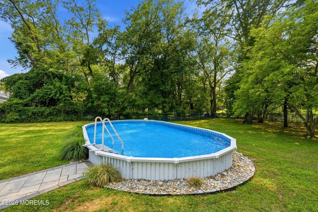 56 Hope Road, Tinton Falls, NJ 07724