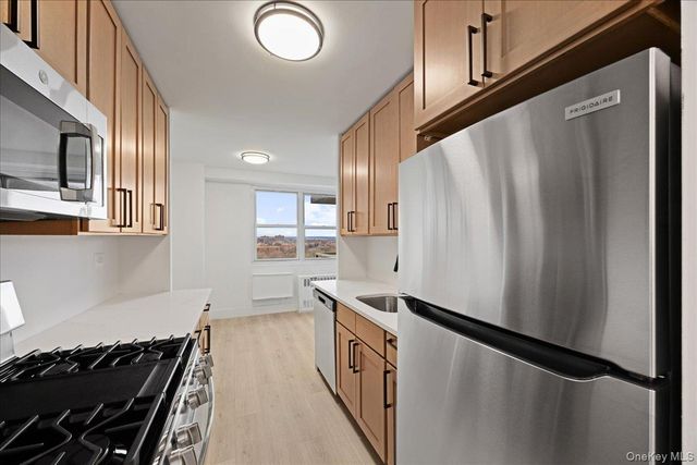 825 Morrison Avenue 10A, Bronx, NY 10473