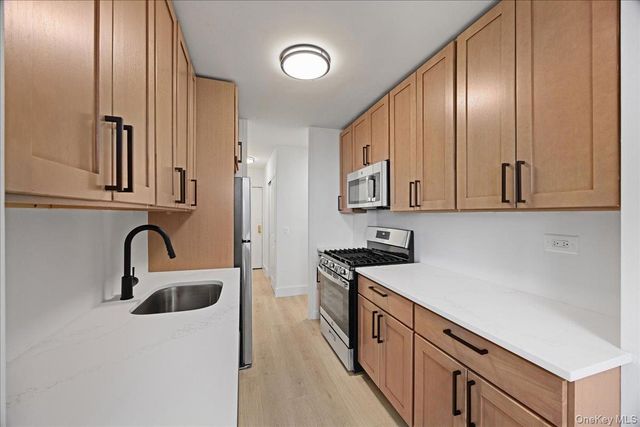 825 Morrison Avenue 10A, Bronx, NY 10473