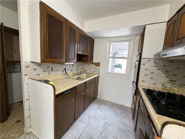 23340 Williams Avenue, Euclid, OH 44123