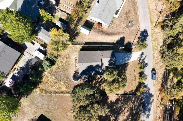 18330 Basil Drive, Tehachapi, CA 93561