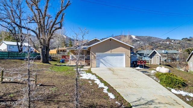 18330 Basil Drive, Tehachapi, CA 93561