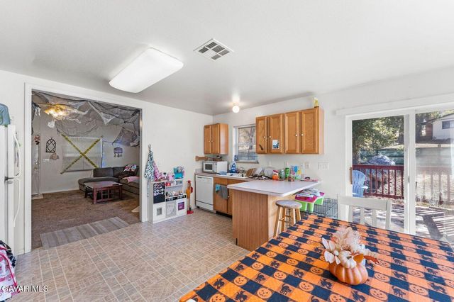 18330 Basil Drive, Tehachapi, CA 93561