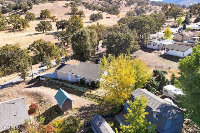 18330 Basil Drive, Tehachapi, CA 93561