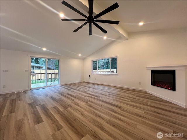 3711 Grandview Drive W, University Place, WA 98465