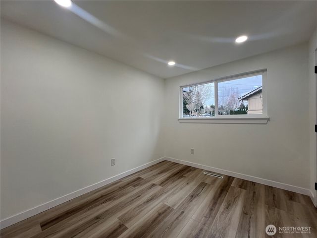 3711 Grandview Drive W, University Place, WA 98465