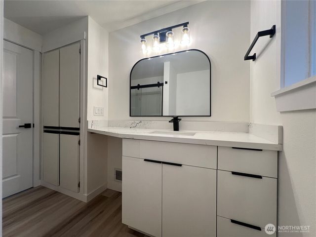 3711 Grandview Drive W, University Place, WA 98465