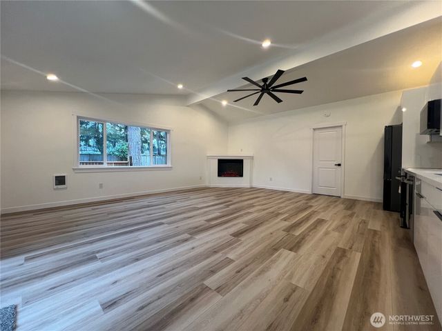 3711 Grandview Drive W, University Place, WA 98465